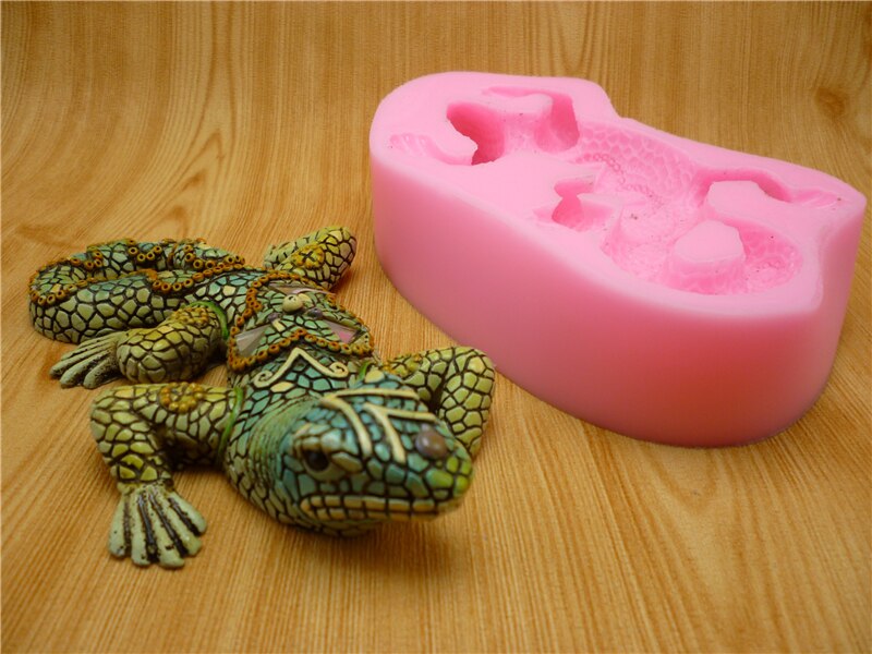 1595 The MOST REALISTIC Lizard Silicone Mold Ever! 